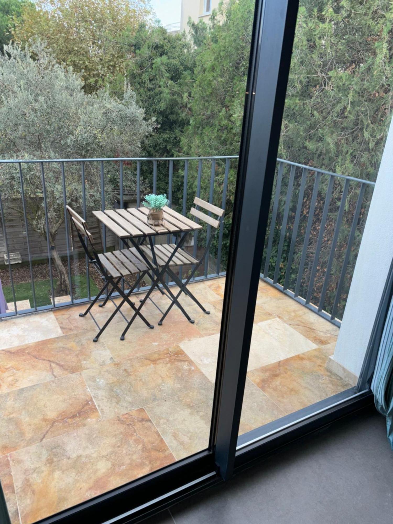 Les Oliviers Apartman Arles Kültér fotó